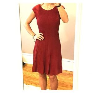 Red max studio dress